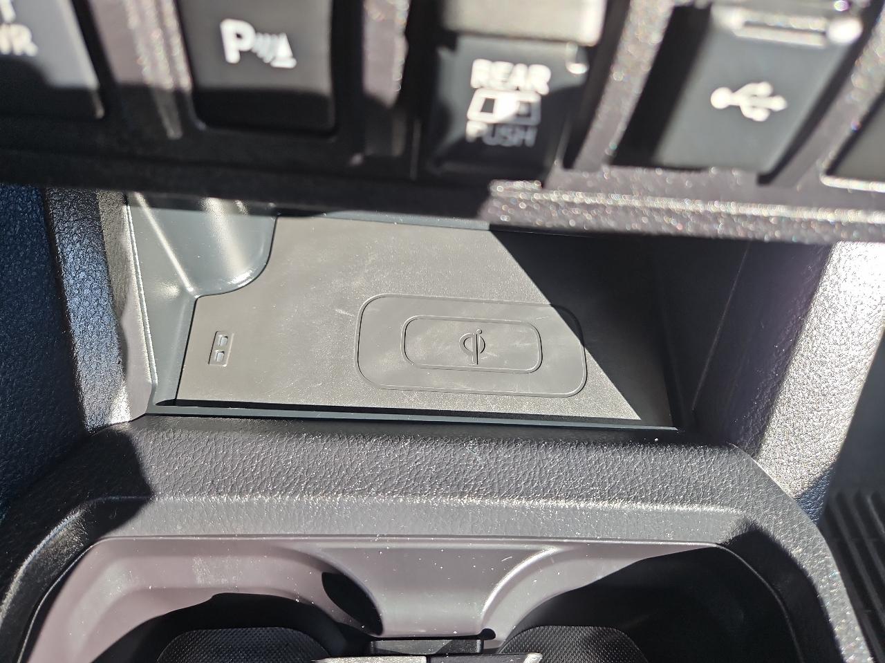 Toyota Tacoma 4WD TRD Off Road Double Cab 5' Bed V6 MT (Natl) 2021