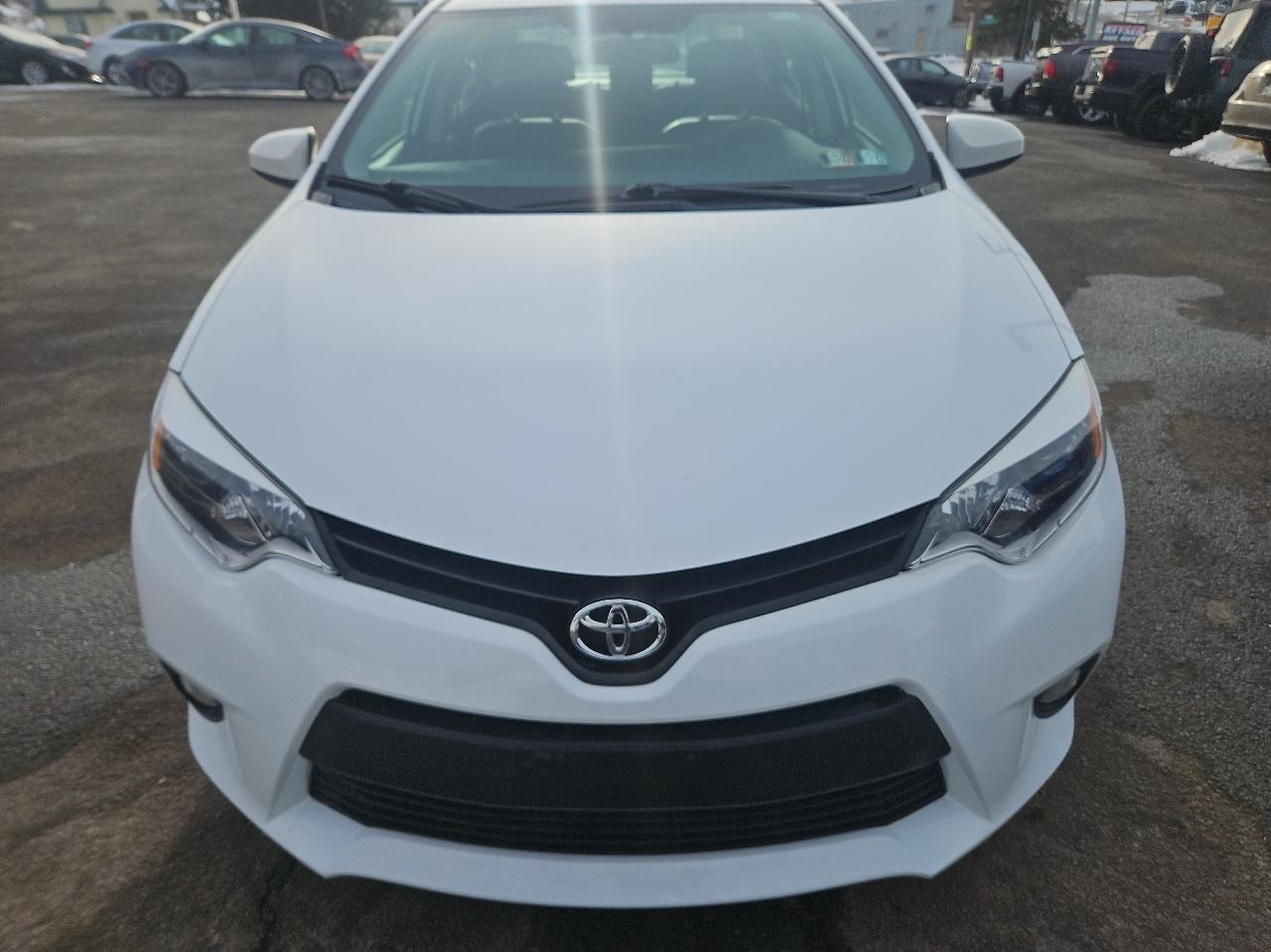 Toyota Corolla 4dr Sdn CVT LE Premium (Natl) 2014