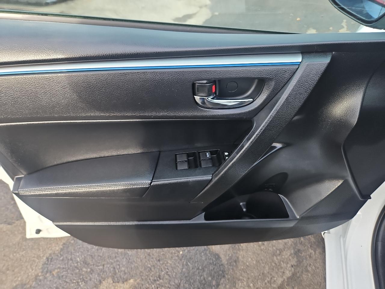 Toyota Corolla 4dr Sdn CVT LE Premium (Natl) 2014