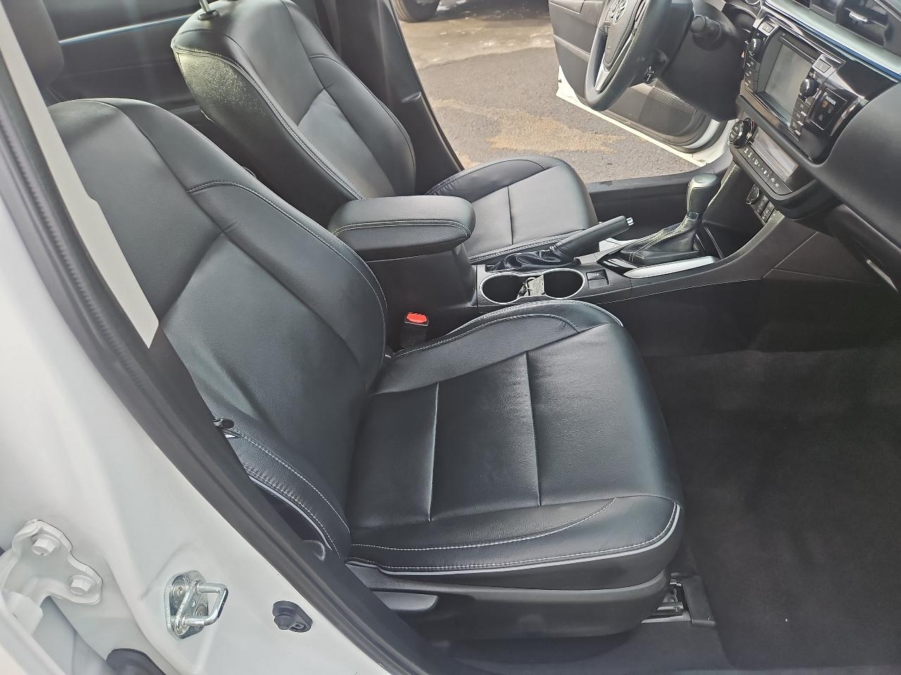 Toyota Corolla 4dr Sdn CVT LE Premium (Natl) 2014