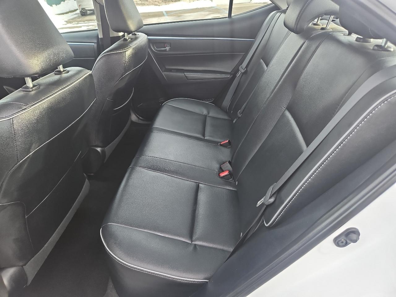 Toyota Corolla 4dr Sdn CVT LE Premium (Natl) 2014