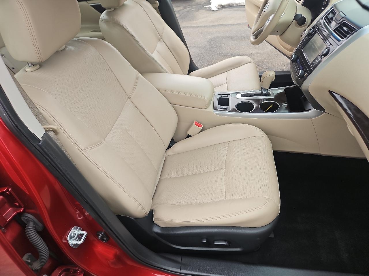 Nissan Altima 4dr Sdn I4 2.5 SL 2015