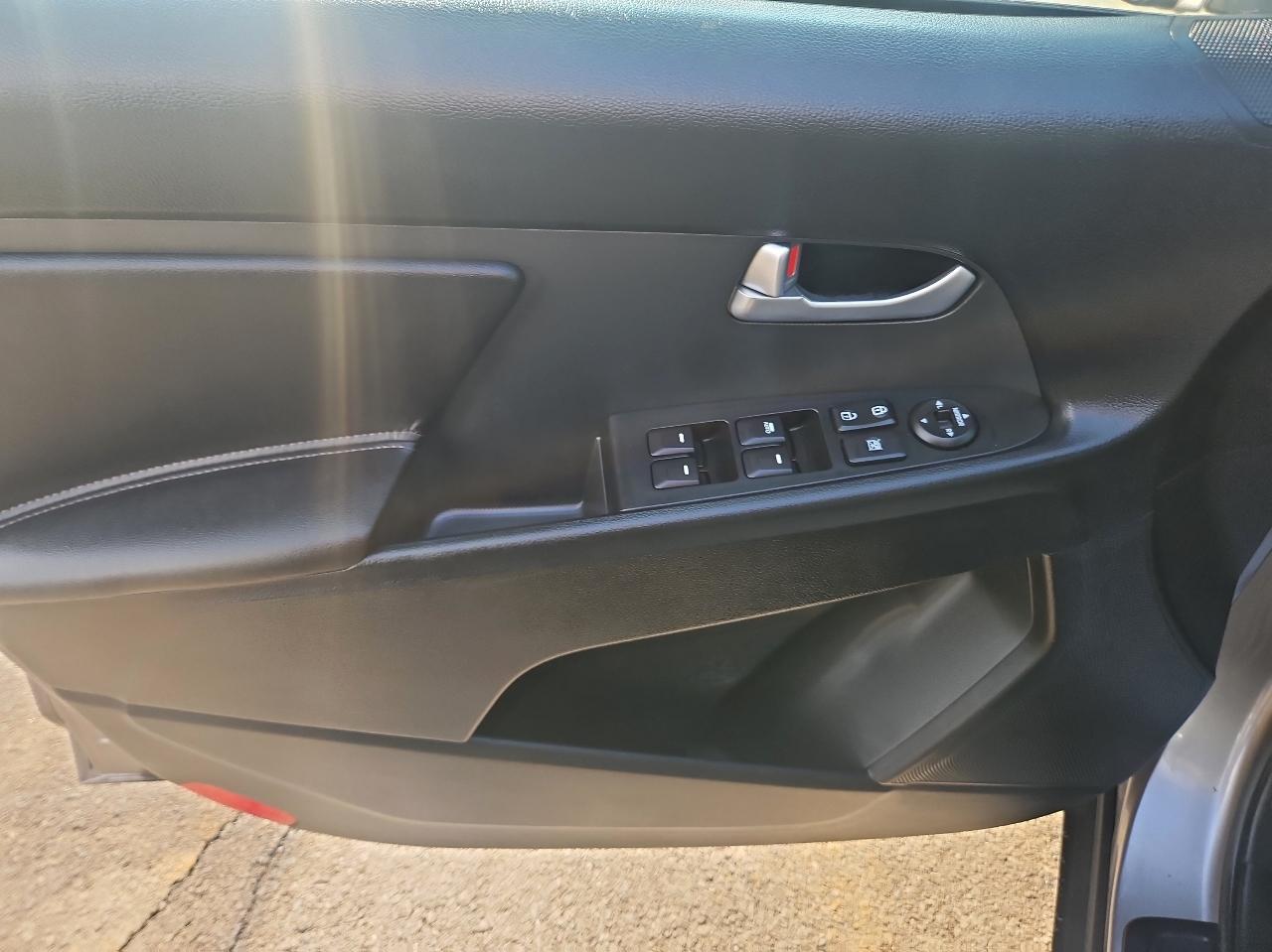 Kia Sportage AWD 4dr EX 2012