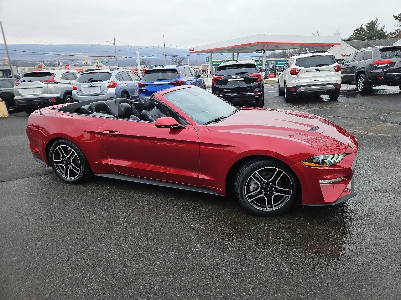 Ford Mustang EcoBoost Convertible 2021