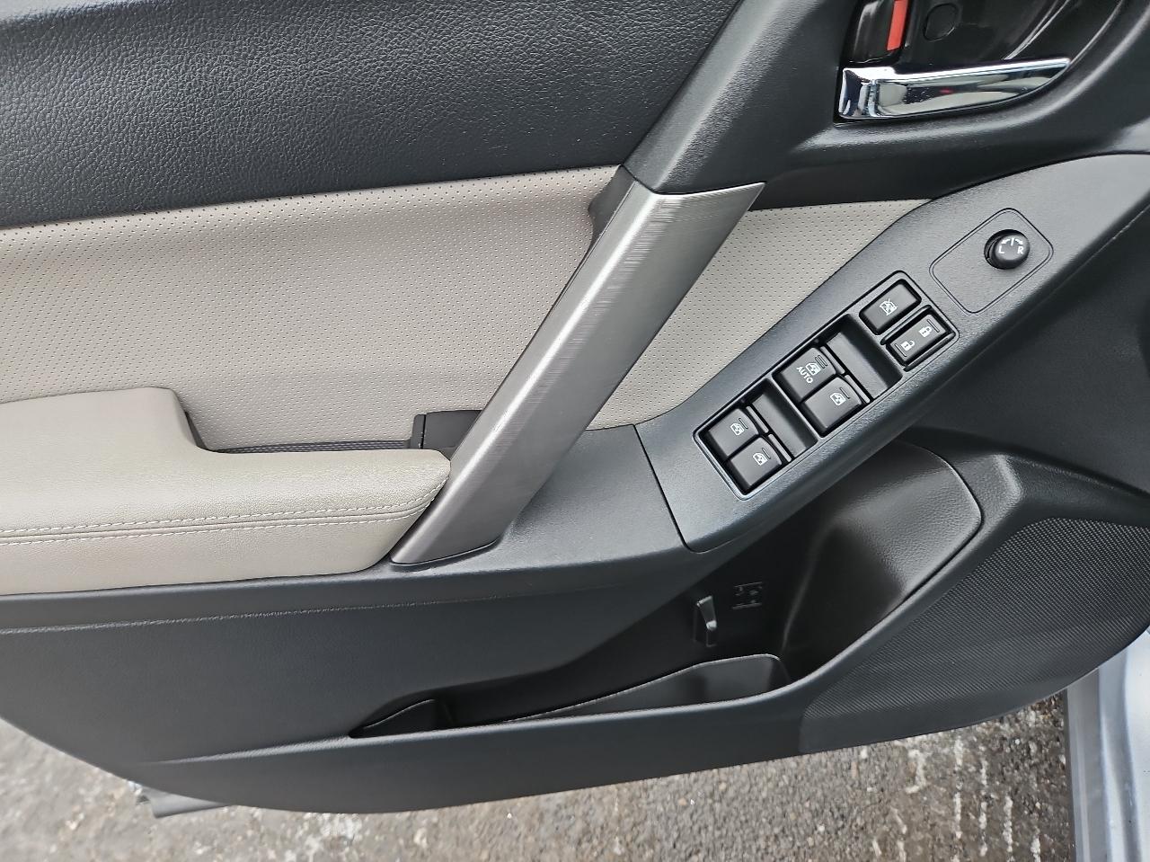 Subaru Forester 4dr Auto 2.5i Limited PZEV 2014