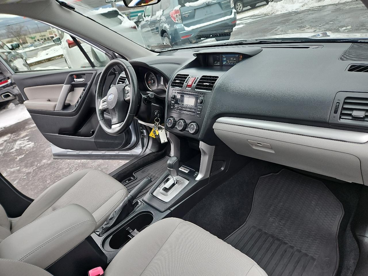 Subaru Forester 4dr Auto 2.5i Limited PZEV 2014