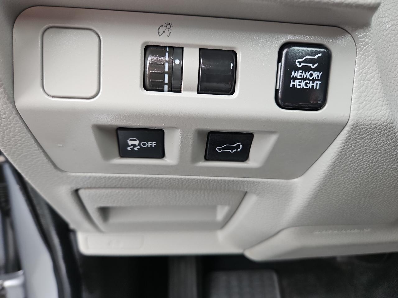 Subaru Forester 4dr Auto 2.5i Limited PZEV 2014