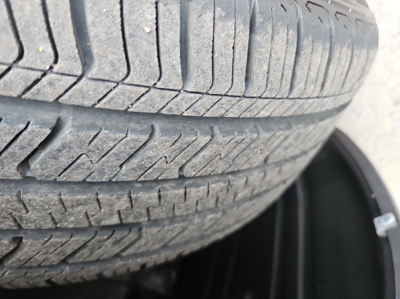 Toyota Sienna 5dr 8-Pass Van V6 LE FWD (Natl) 2014