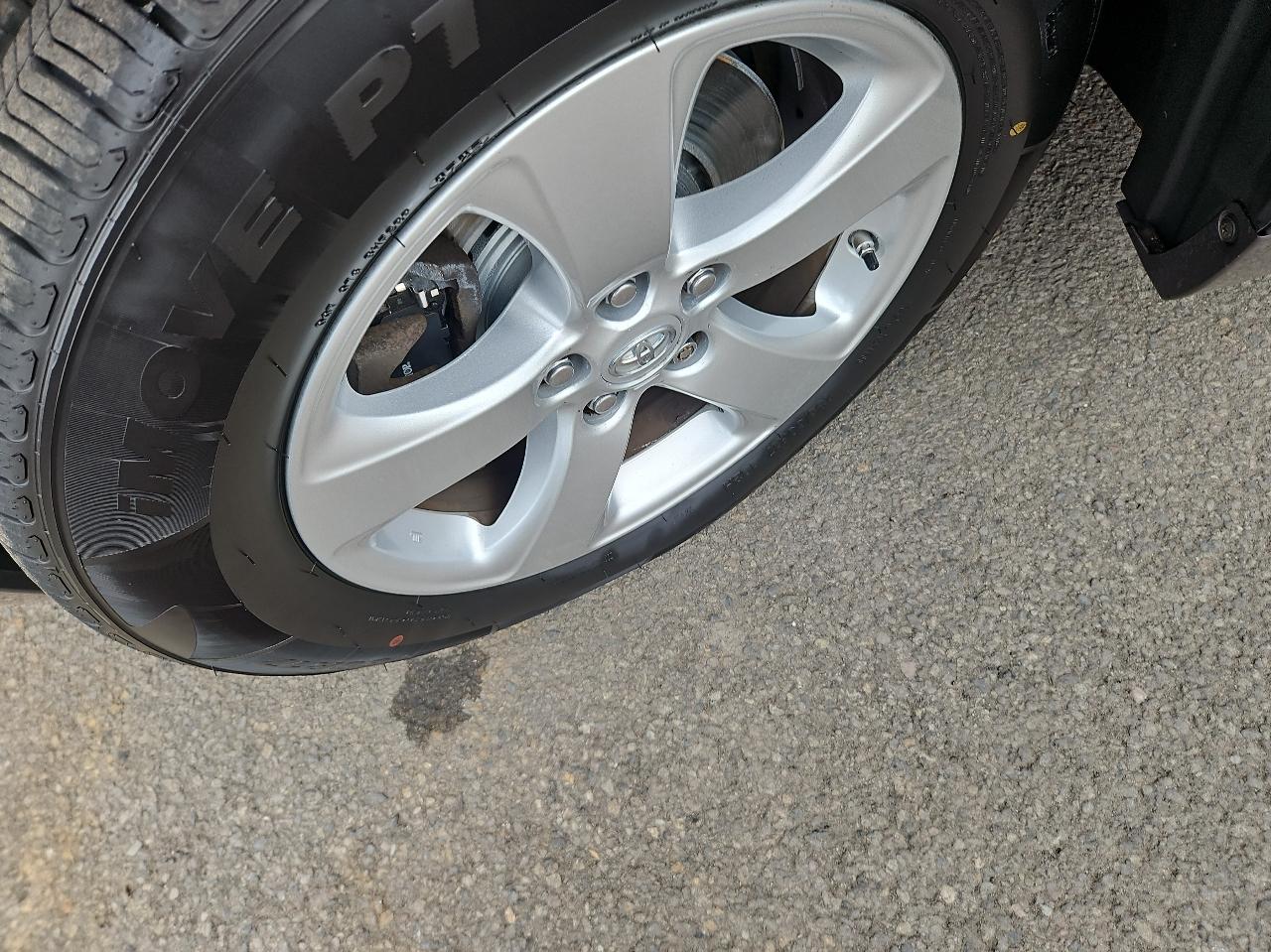 Toyota Sienna 5dr 8-Pass Van V6 LE FWD (Natl) 2014