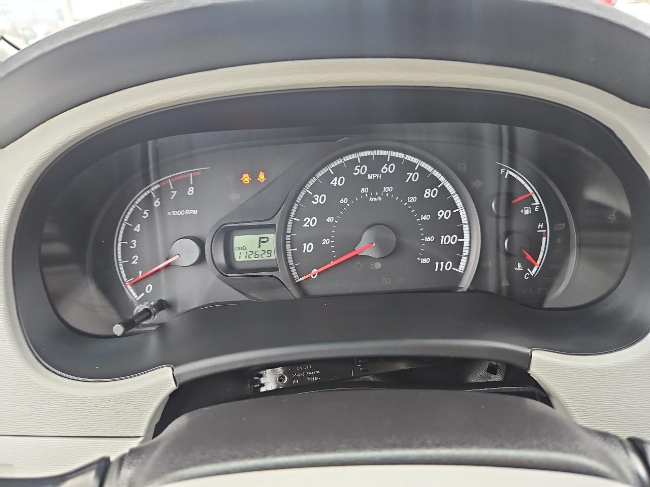 Toyota Sienna 5dr 8-Pass Van V6 LE FWD (Natl) 2014