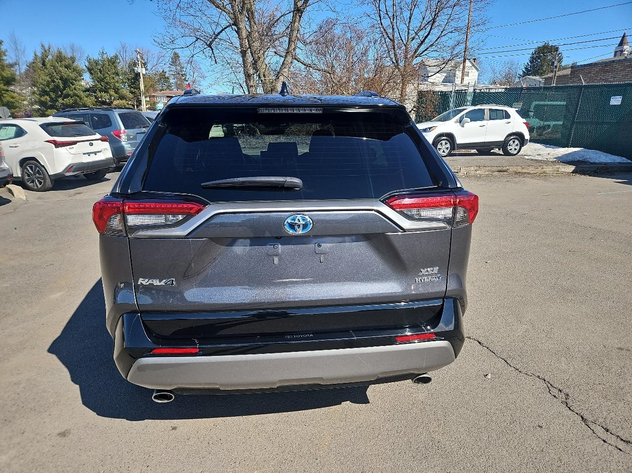 Toyota RAV4 Hybrid XSE AWD (Natl) 2022