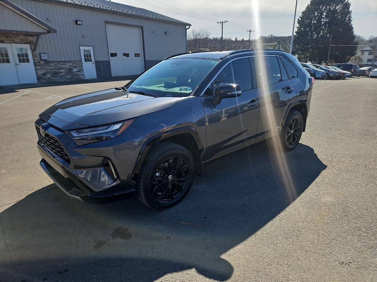 Toyota RAV4 Hybrid XSE AWD (Natl) 2022