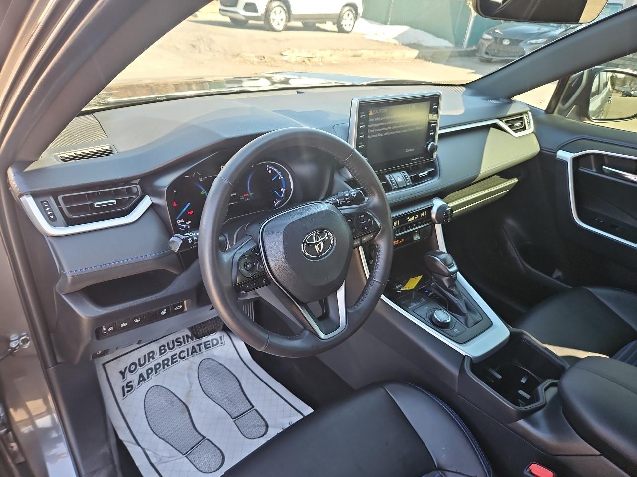 Toyota RAV4 Hybrid XSE AWD (Natl) 2022