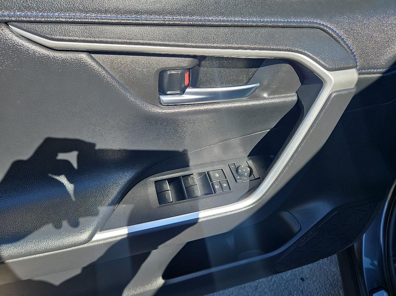 Toyota RAV4 Hybrid XSE AWD (Natl) 2022