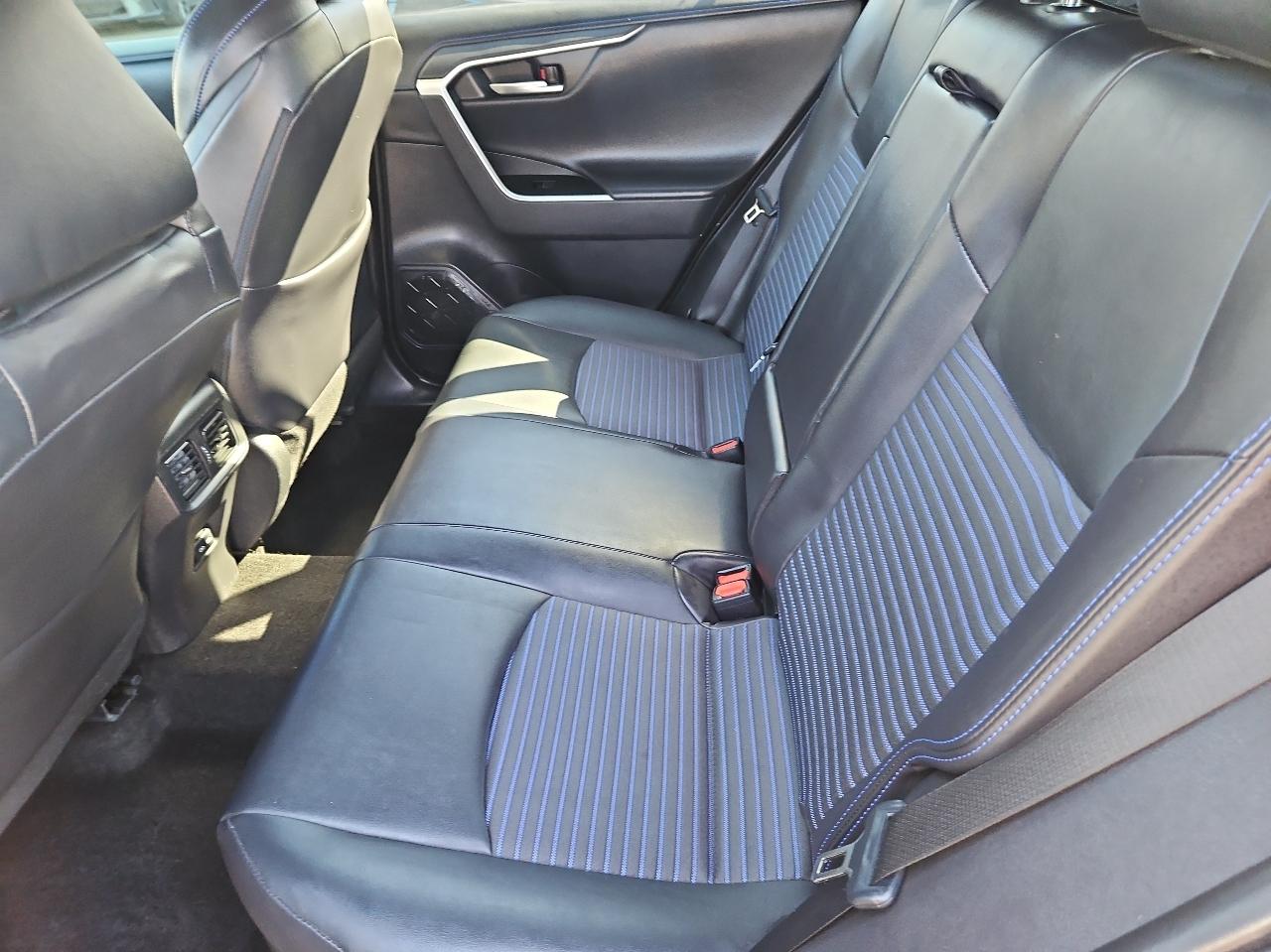 Toyota RAV4 Hybrid XSE AWD (Natl) 2022