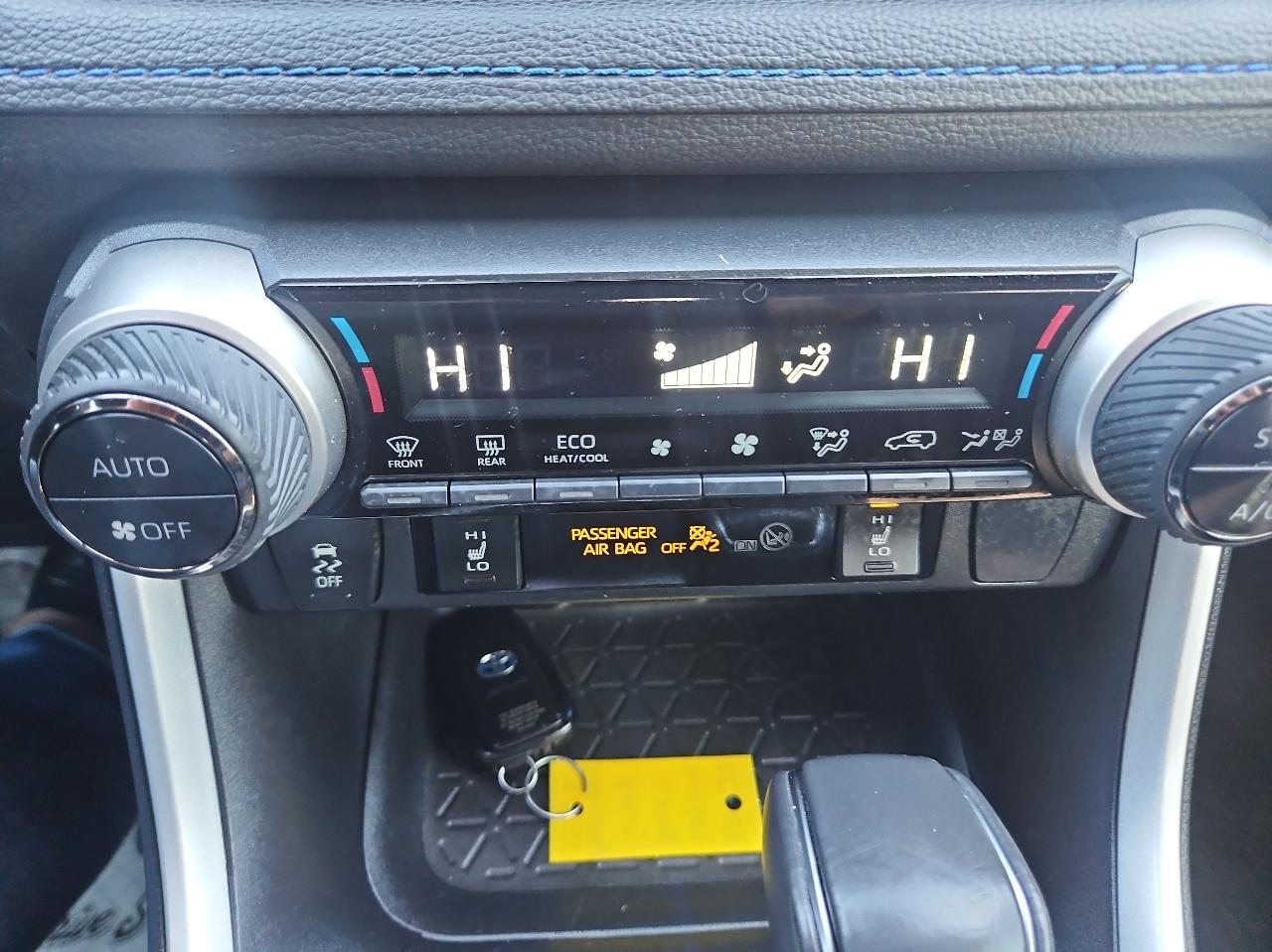 Toyota RAV4 Hybrid XSE AWD (Natl) 2022