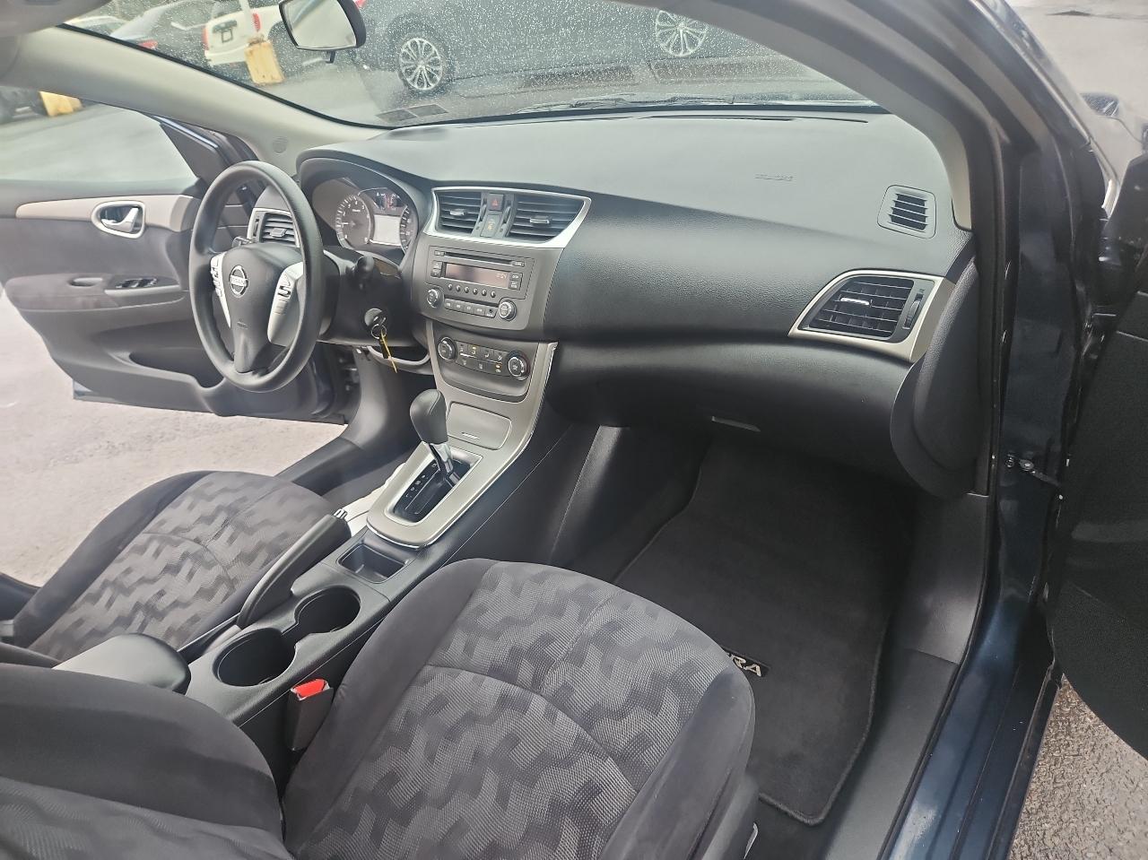 Nissan Sentra 4dr Sdn I4 CVT FE+ SV 2013