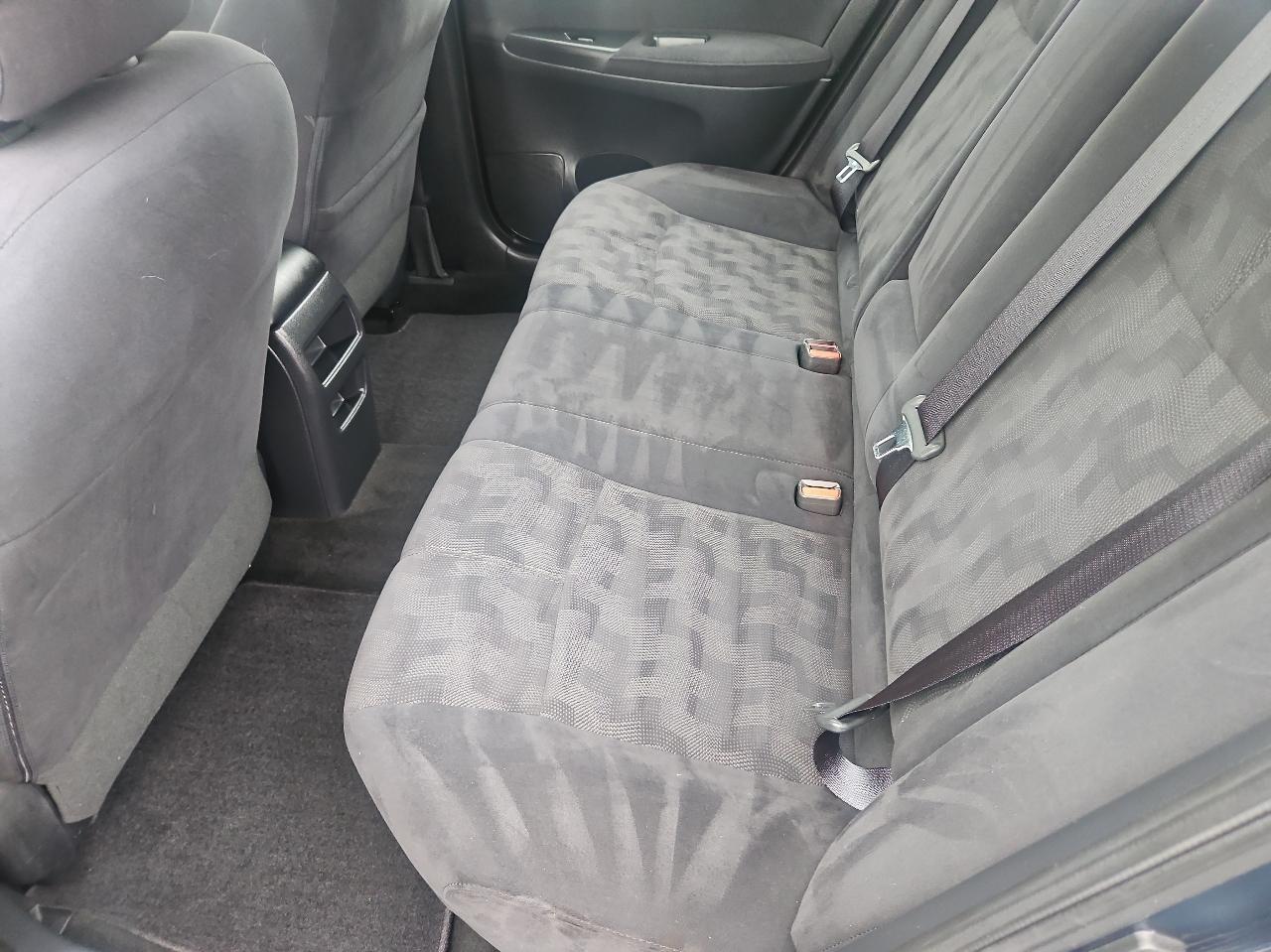 Nissan Sentra 4dr Sdn I4 CVT FE+ SV 2013