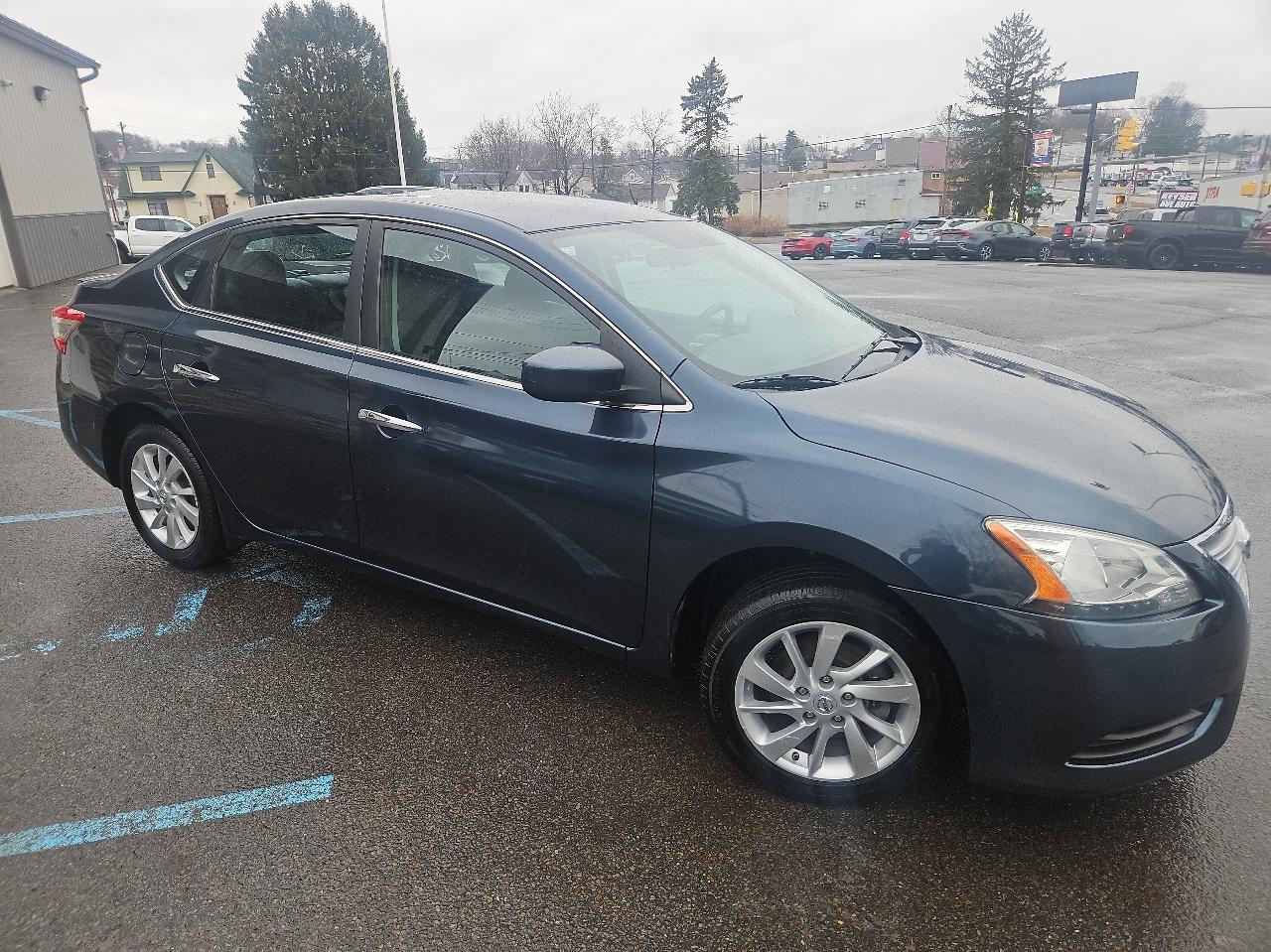 Nissan Sentra 4dr Sdn I4 CVT FE+ SV 2013
