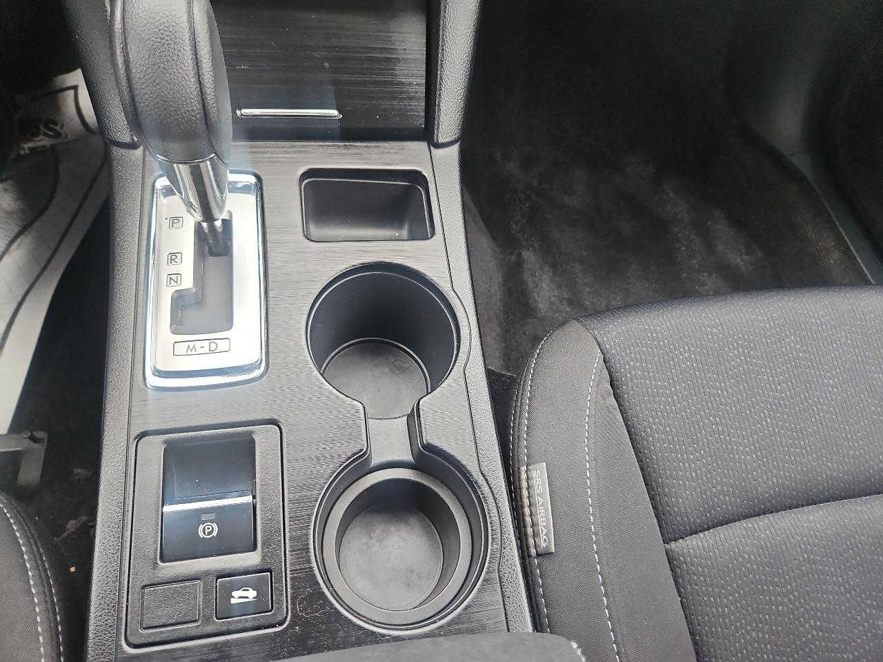 Subaru Legacy 4dr Sdn 2.5i PZEV 2015