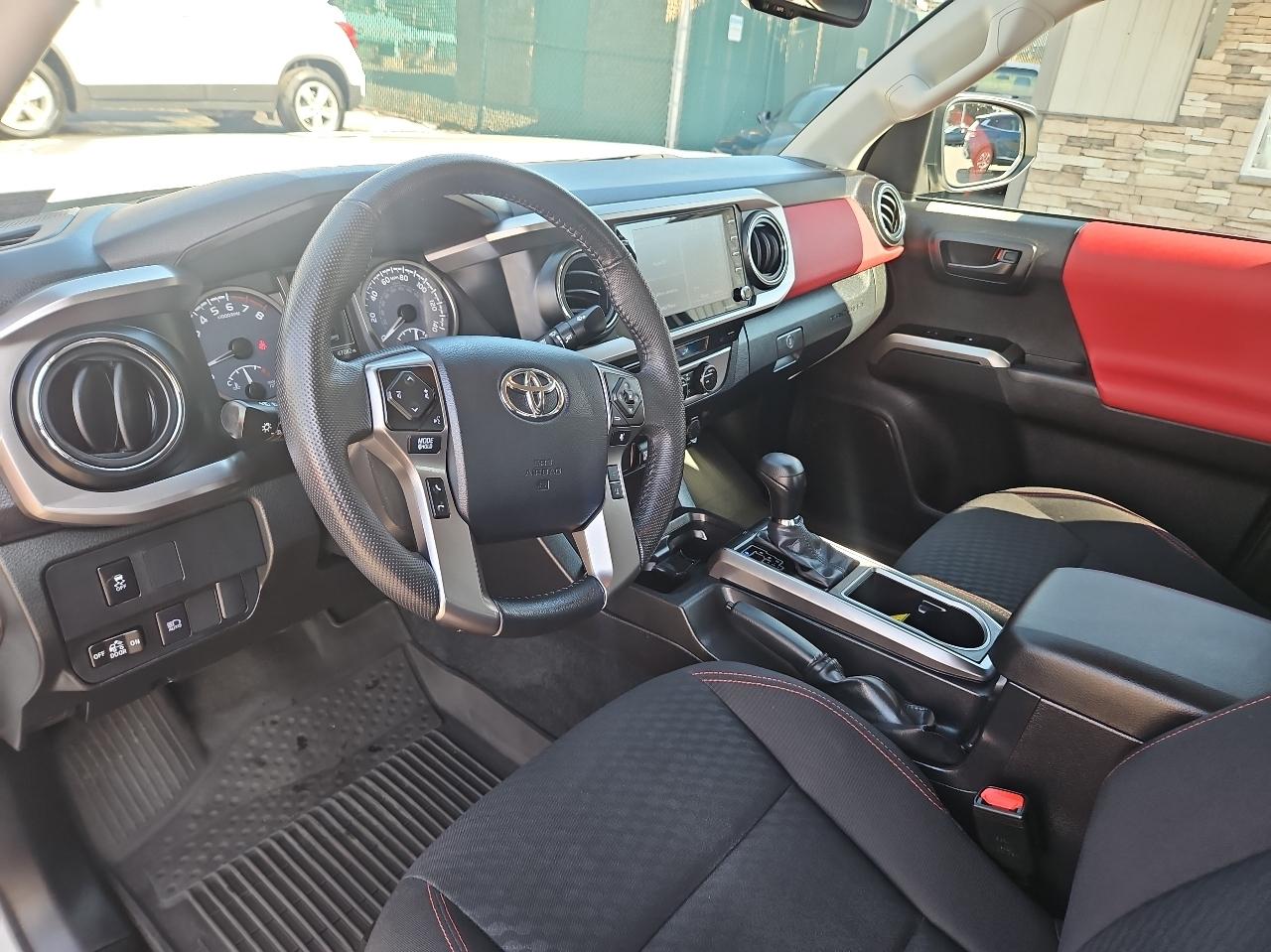 Toyota Tacoma 4WD SR5 Double Cab 5' Bed V6 AT (Natl) 2023