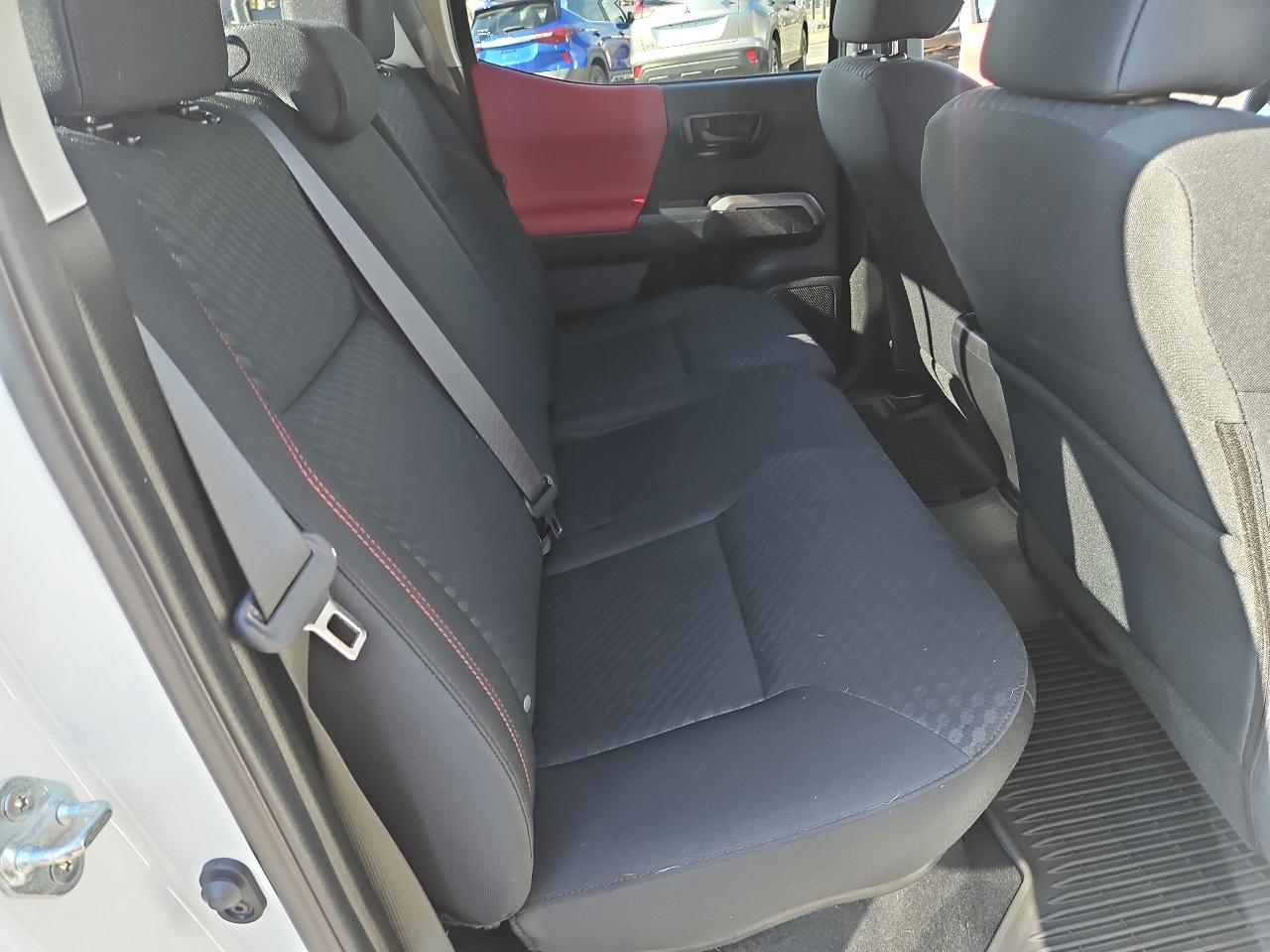 Toyota Tacoma 4WD SR5 Double Cab 5' Bed V6 AT (Natl) 2023