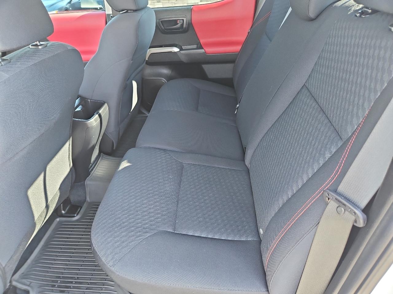 Toyota Tacoma 4WD SR5 Double Cab 5' Bed V6 AT (Natl) 2023