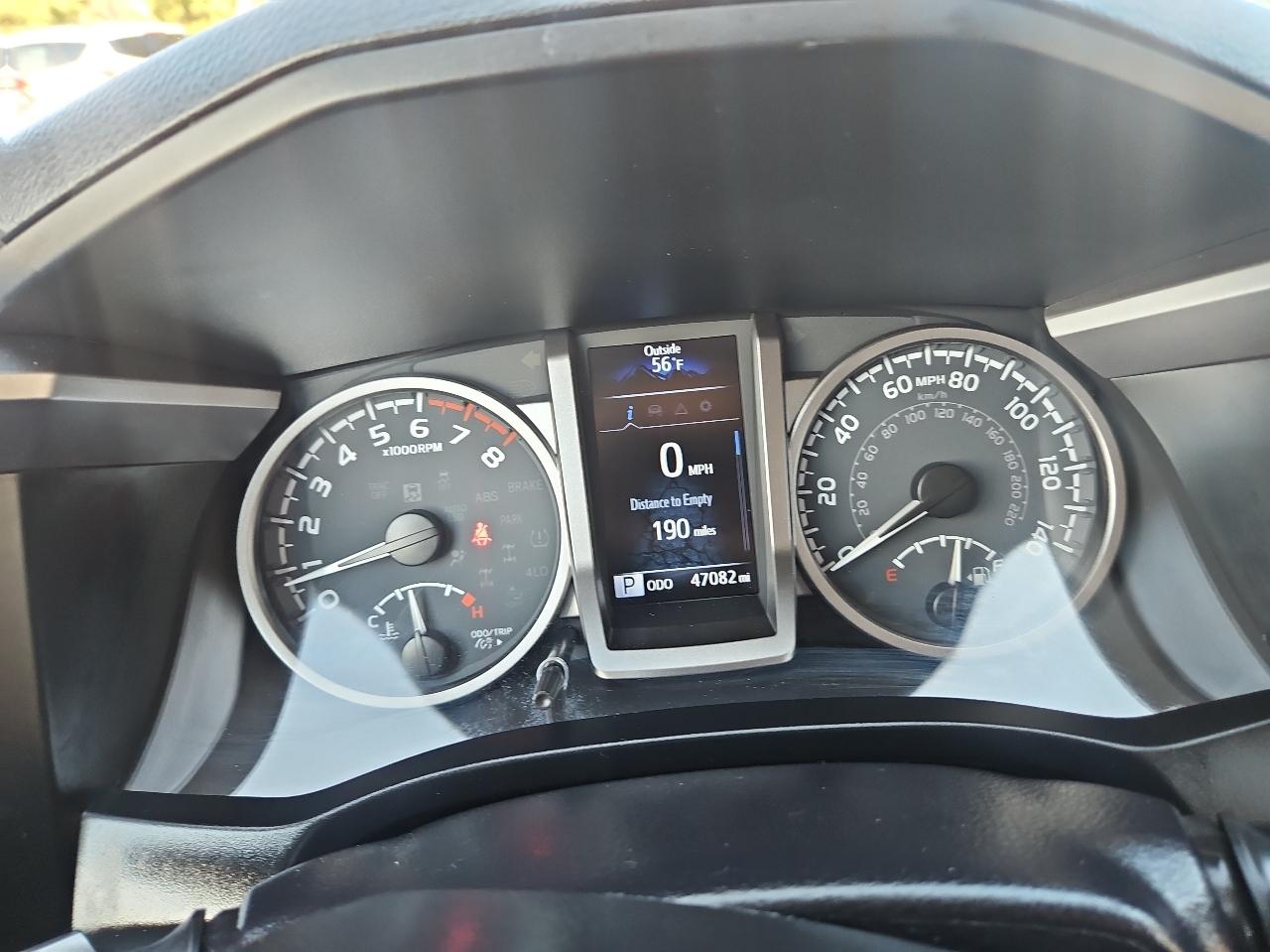 Toyota Tacoma 4WD SR5 Double Cab 5' Bed V6 AT (Natl) 2023