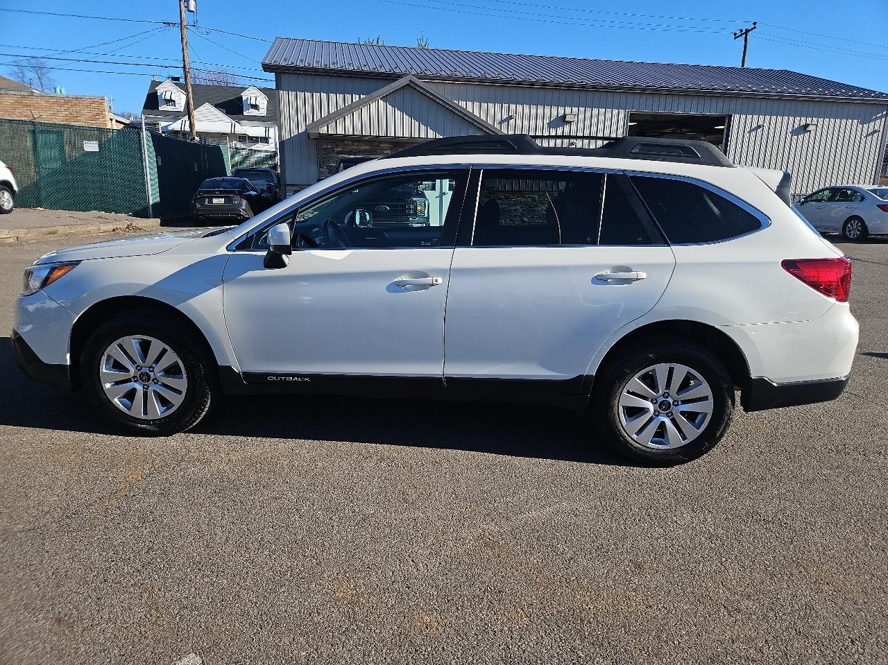 Subaru Outback 4dr Wgn 2.5i Premium PZEV 2016