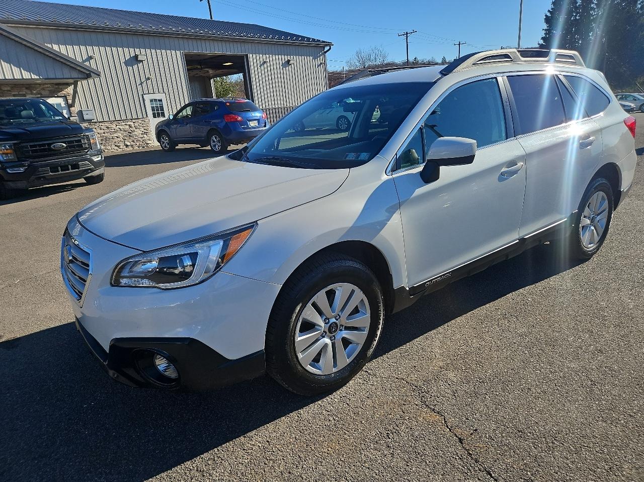 Subaru Outback 4dr Wgn 2.5i Premium PZEV 2016