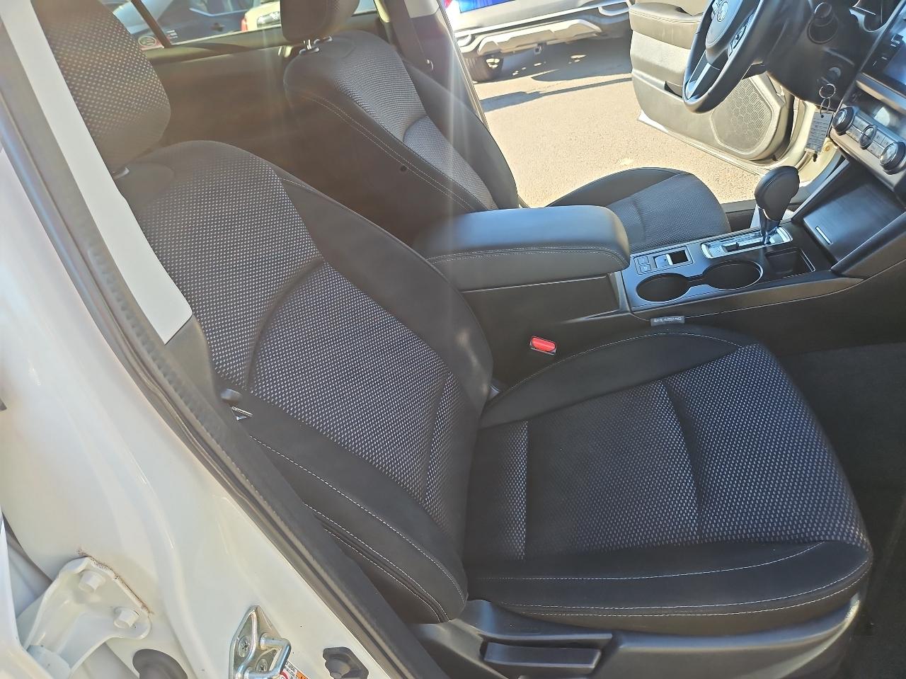 Subaru Outback 4dr Wgn 2.5i Premium PZEV 2016