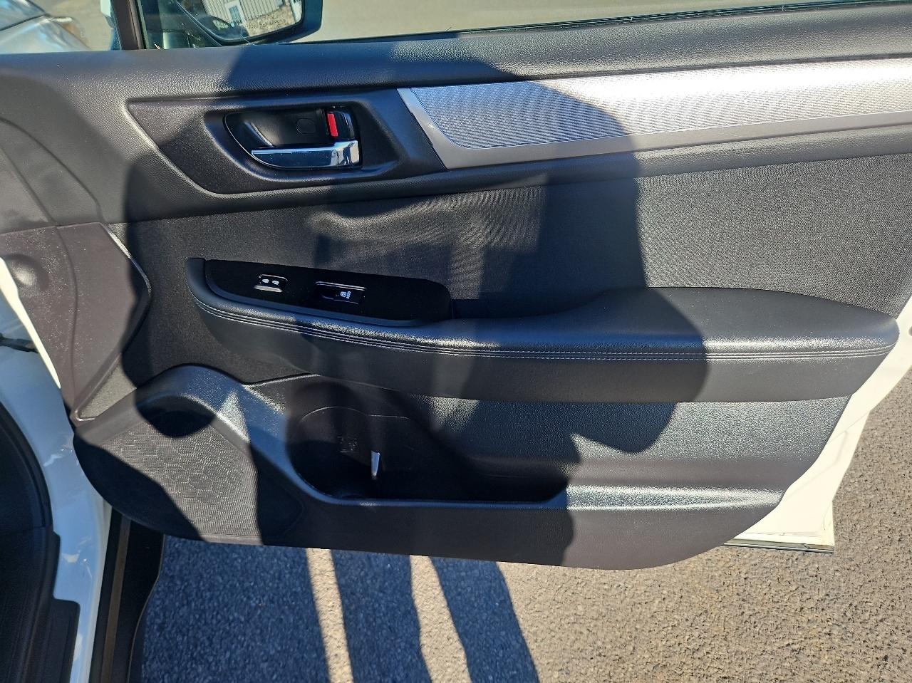 Subaru Outback 4dr Wgn 2.5i Premium PZEV 2016