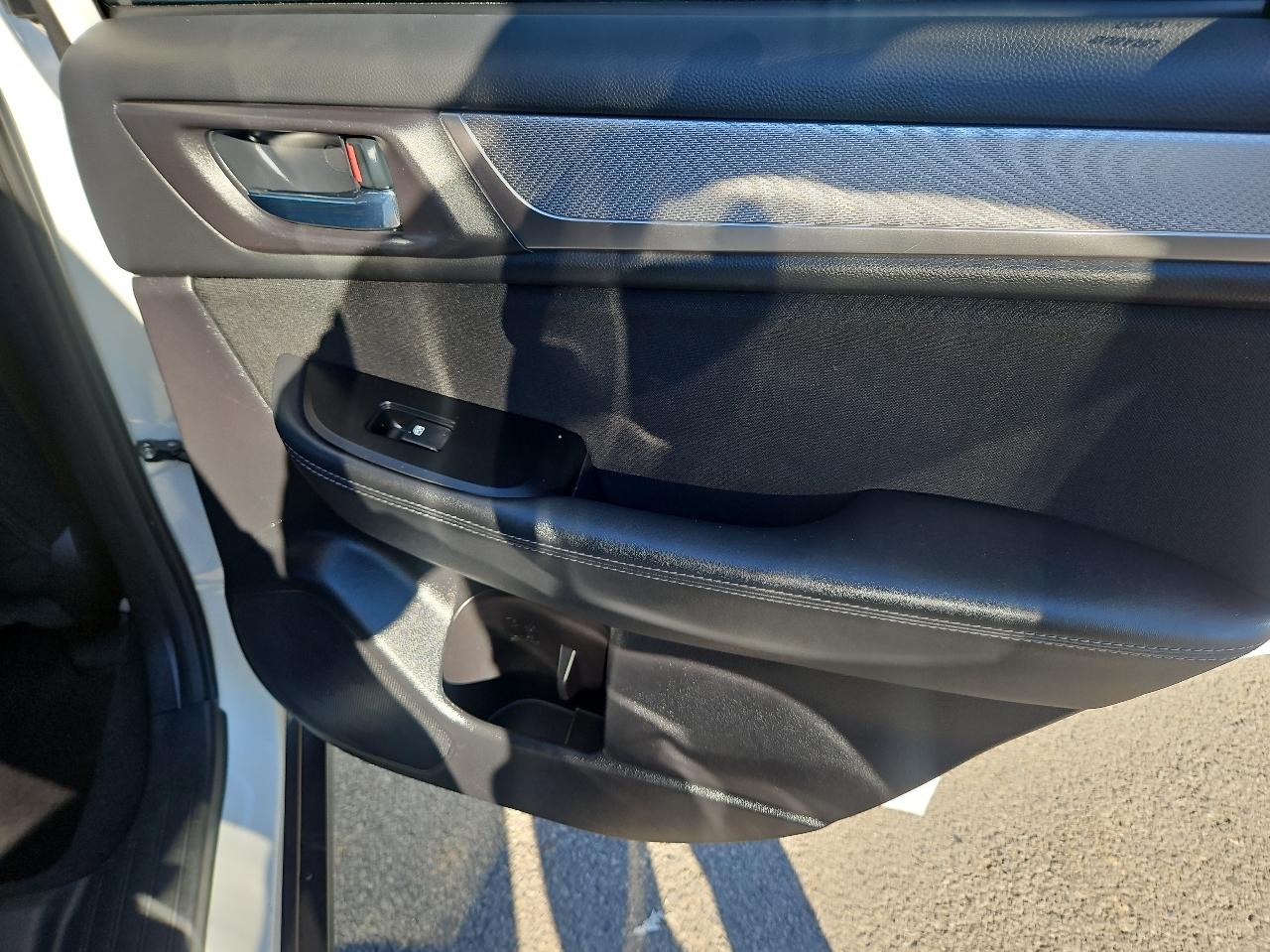 Subaru Outback 4dr Wgn 2.5i Premium PZEV 2016