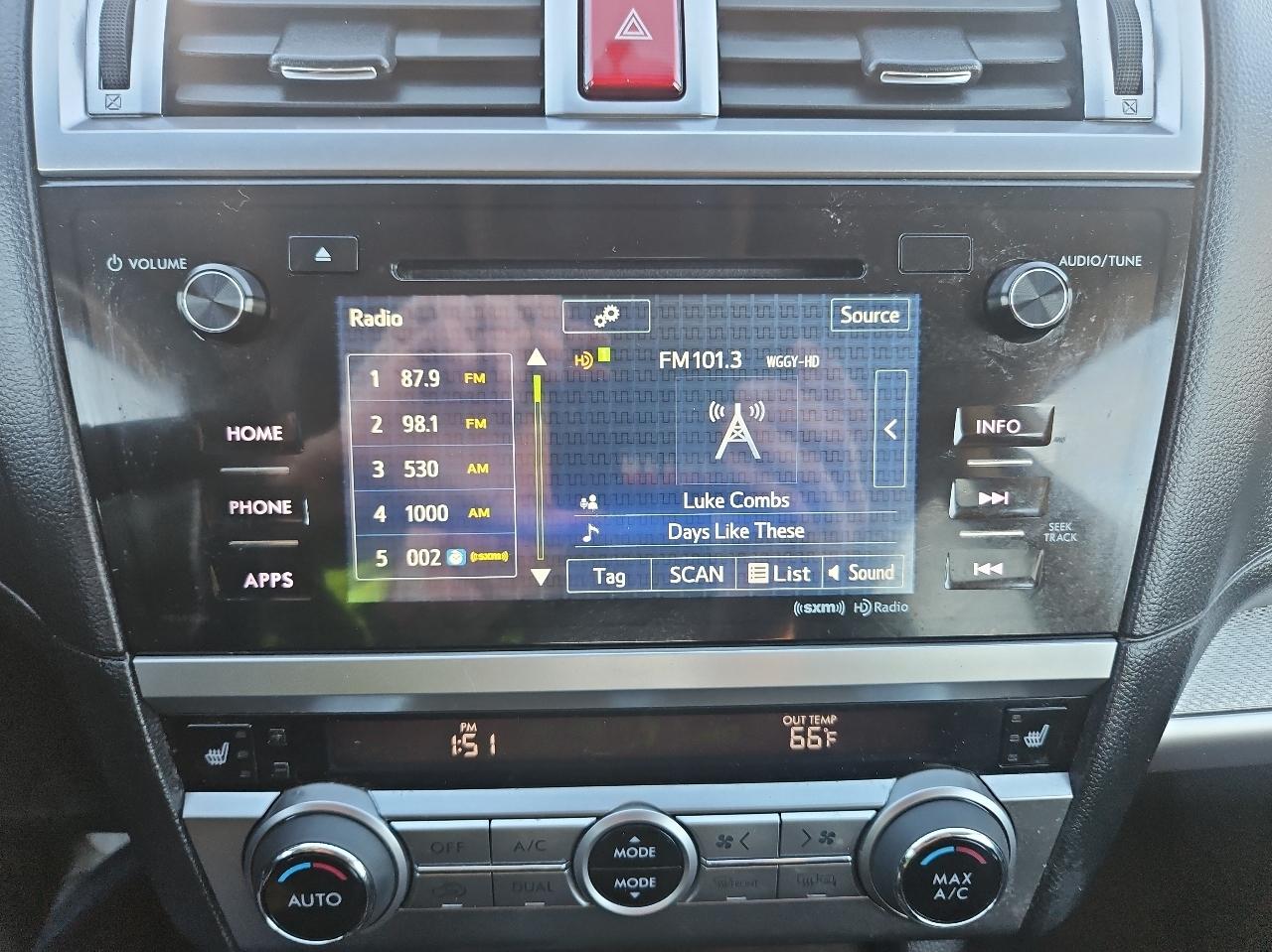 Subaru Outback 4dr Wgn 2.5i Premium PZEV 2016