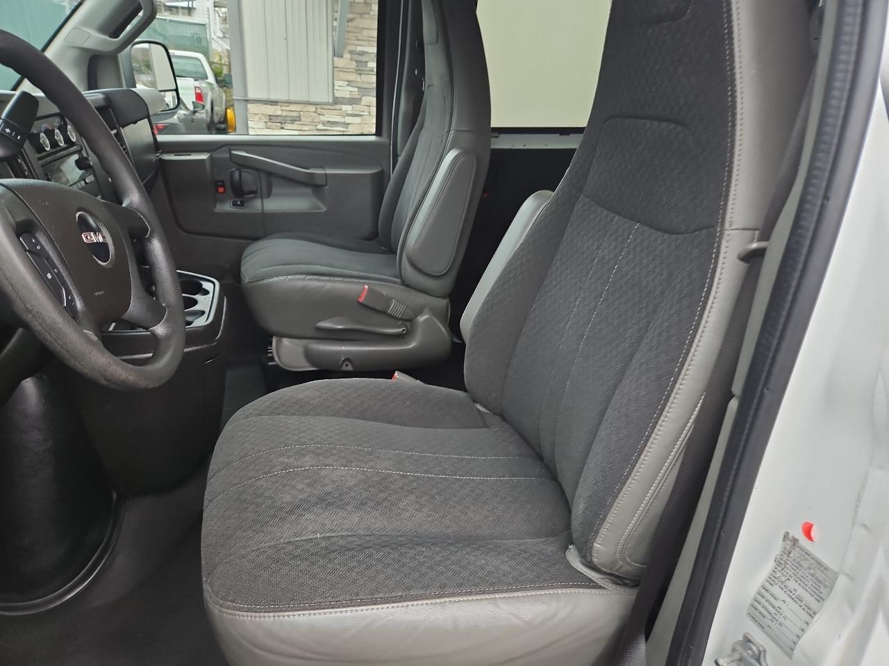 GMC Savana Cargo Van RWD 2500 135" 2019