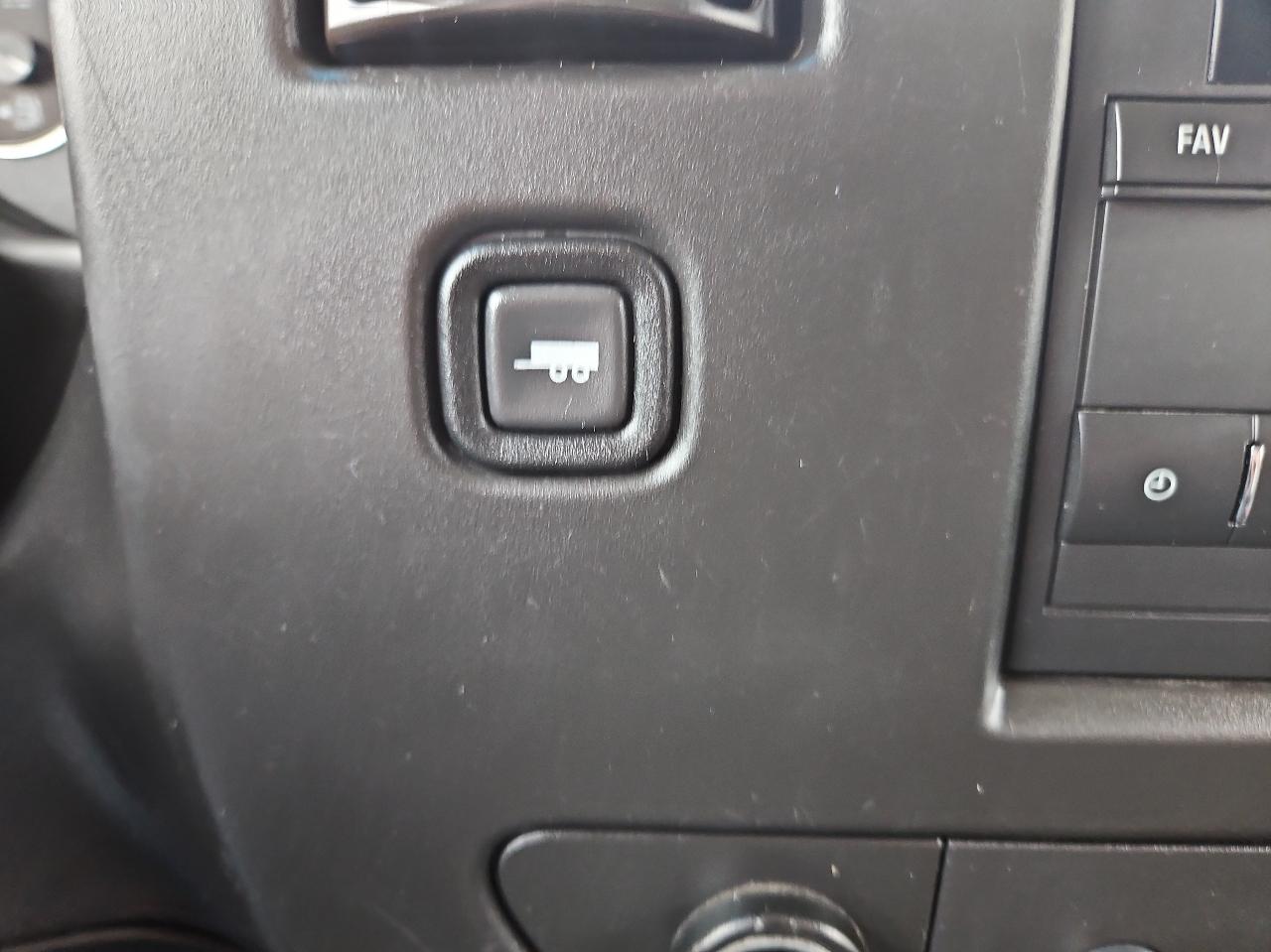 GMC Savana Cargo Van RWD 2500 135" 2019