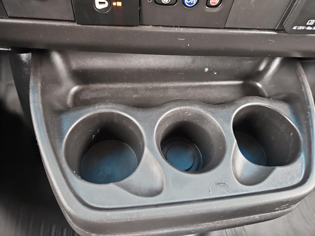 GMC Savana Cargo Van RWD 2500 135" 2019