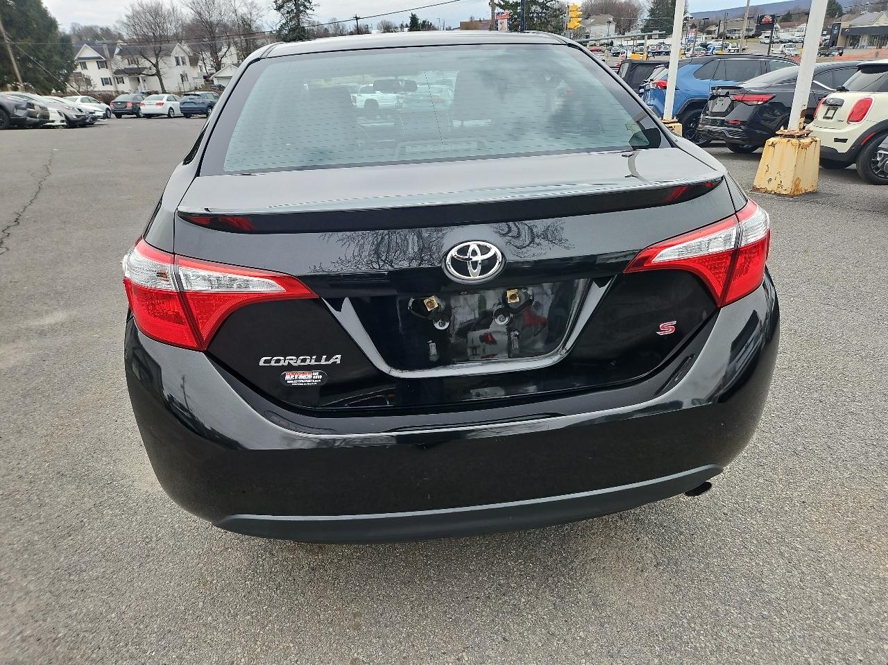 Toyota Corolla 4dr Sdn CVT S Plus (Natl) 2015