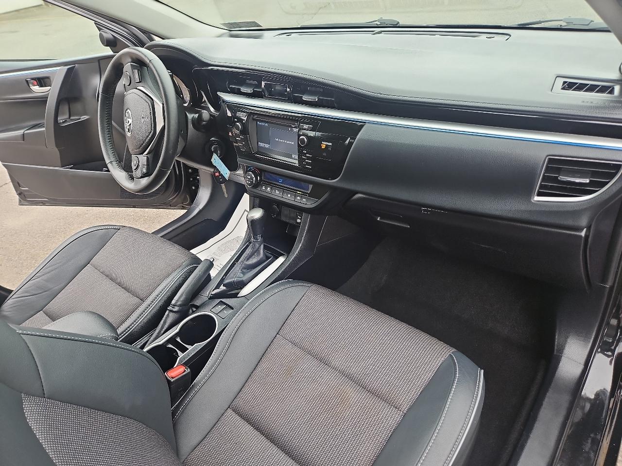 Toyota Corolla 4dr Sdn CVT S Plus (Natl) 2015