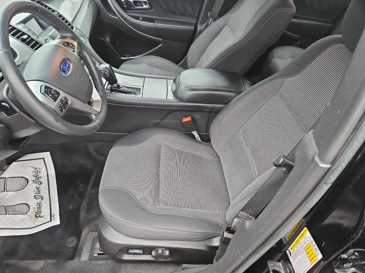 Ford Taurus 4dr Sdn SEL FWD 2016