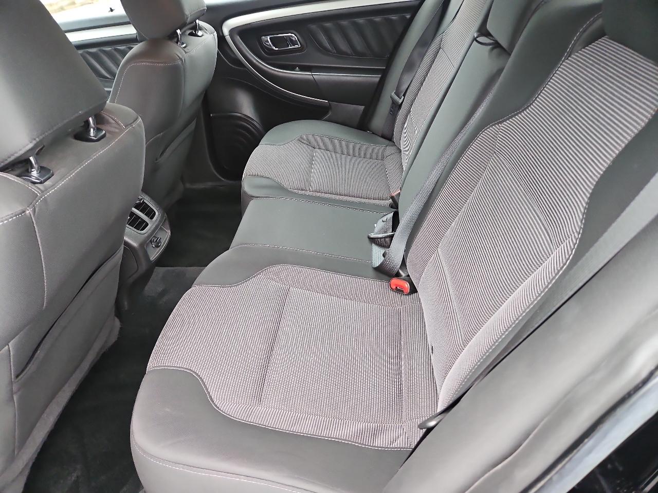 Ford Taurus 4dr Sdn SEL FWD 2016