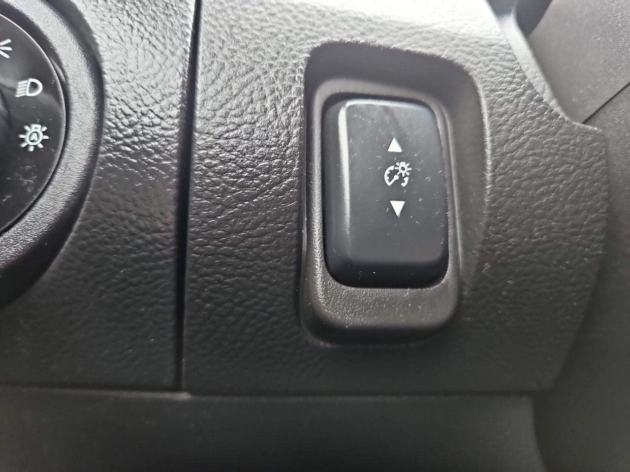 Ford Taurus 4dr Sdn SEL FWD 2016