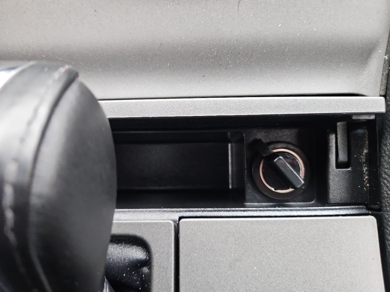 Ford Taurus 4dr Sdn SEL FWD 2016