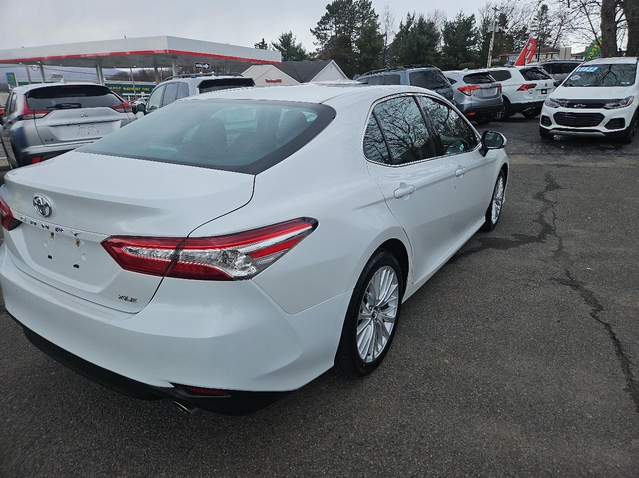 Toyota Camry XLE Auto (Natl) 2018