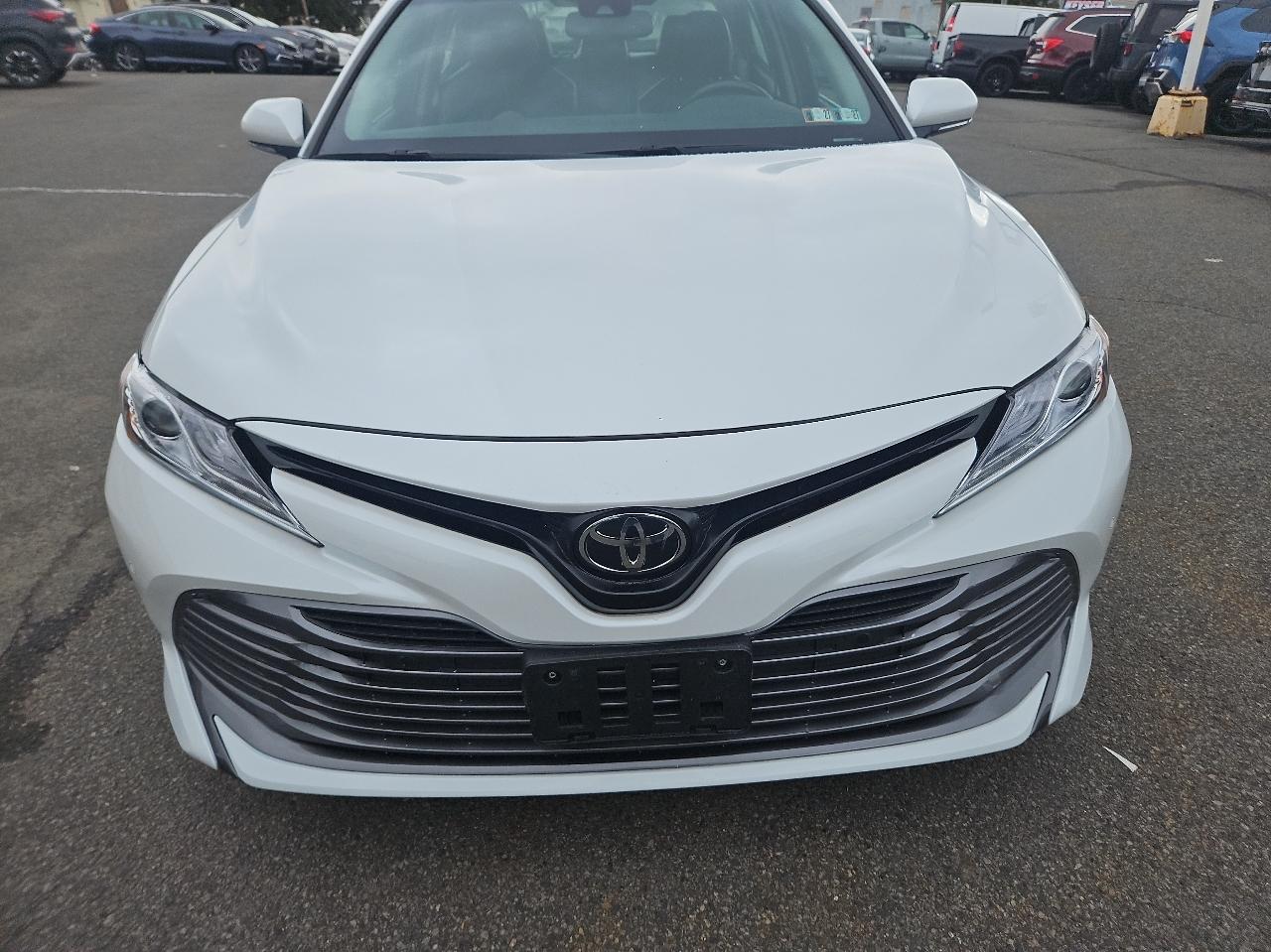 Toyota Camry XLE Auto (Natl) 2018