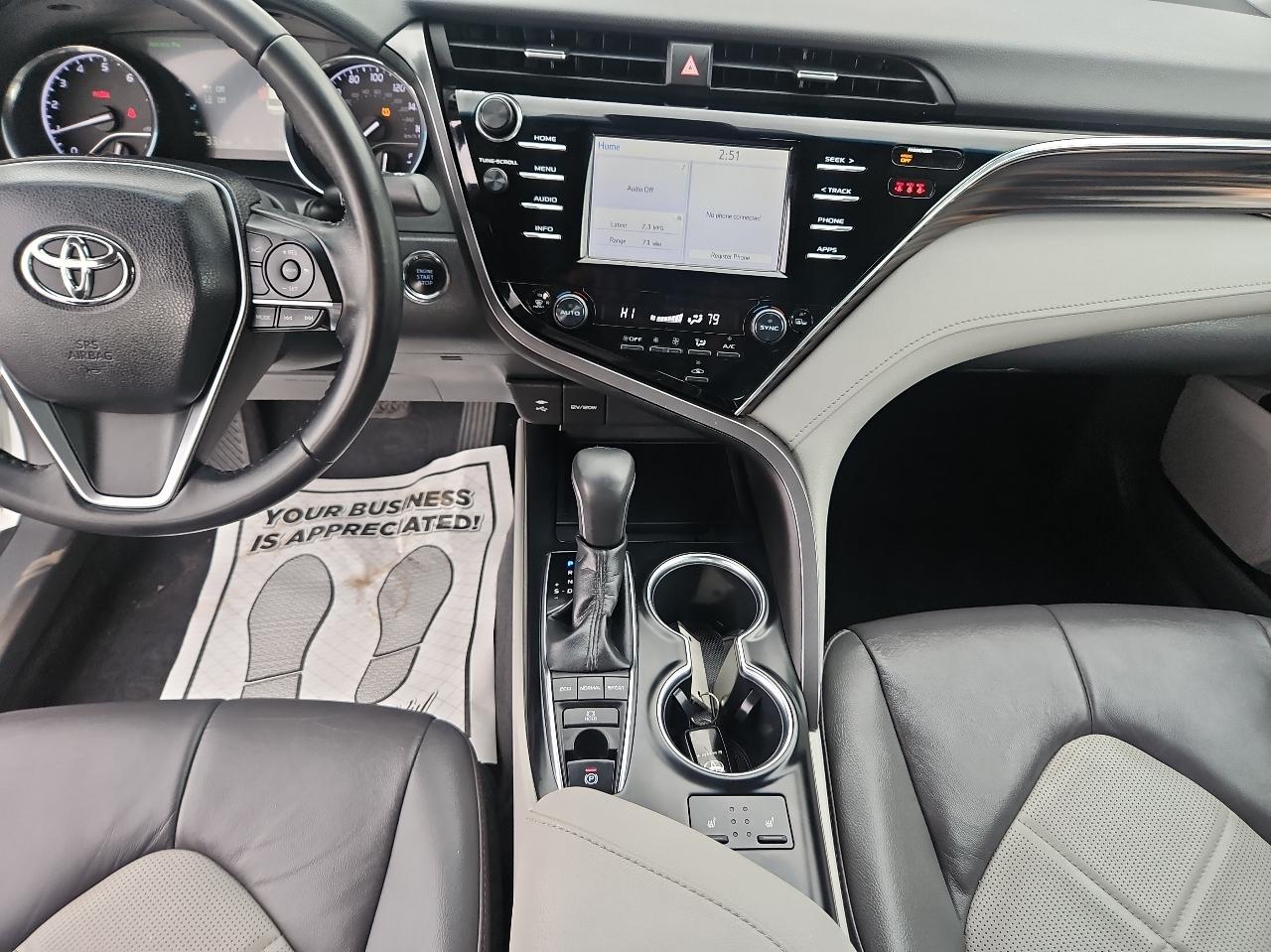 Toyota Camry XLE Auto (Natl) 2018