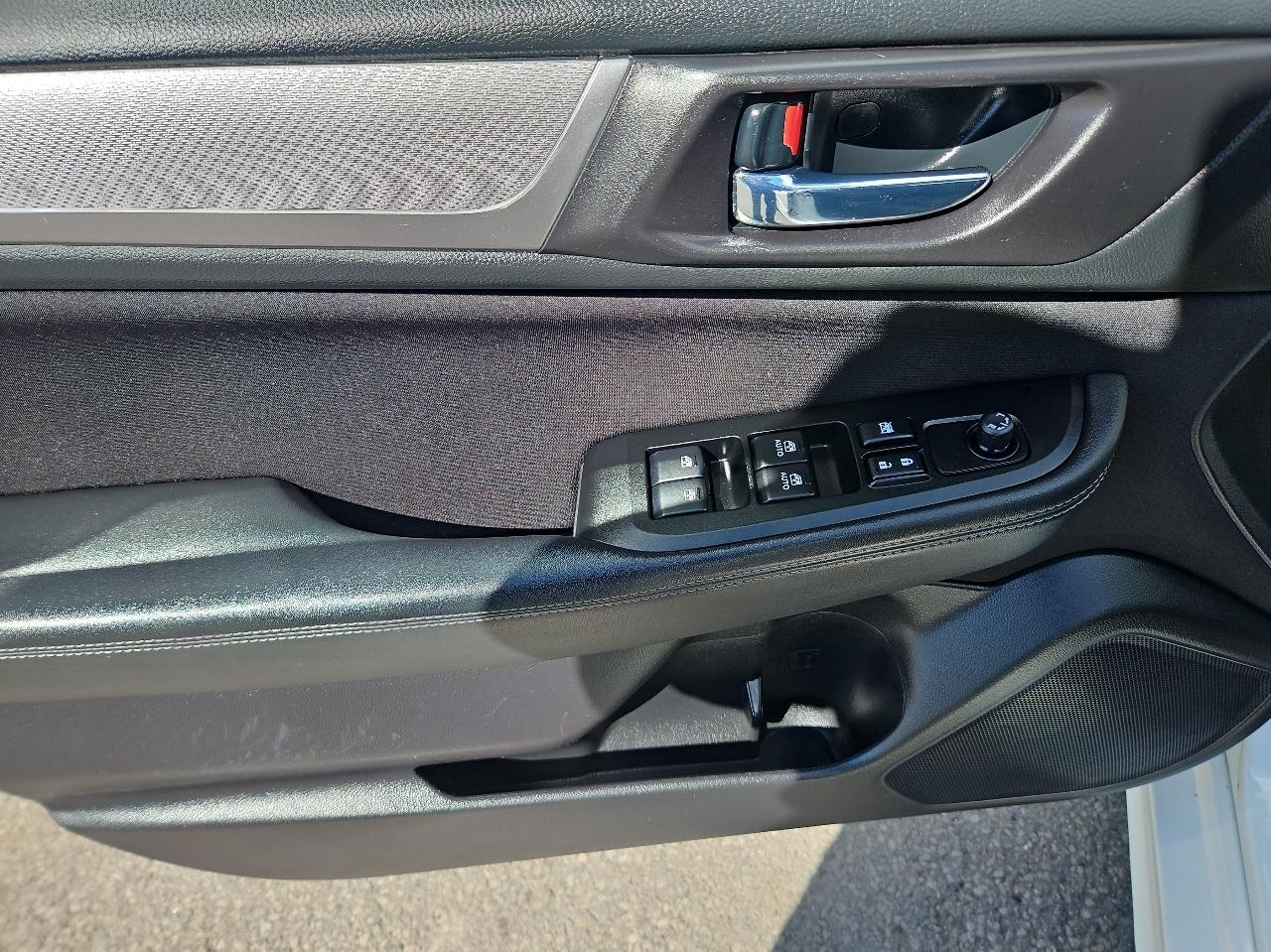 Subaru Legacy 4dr Sdn 2.5i Premium PZEV 2016