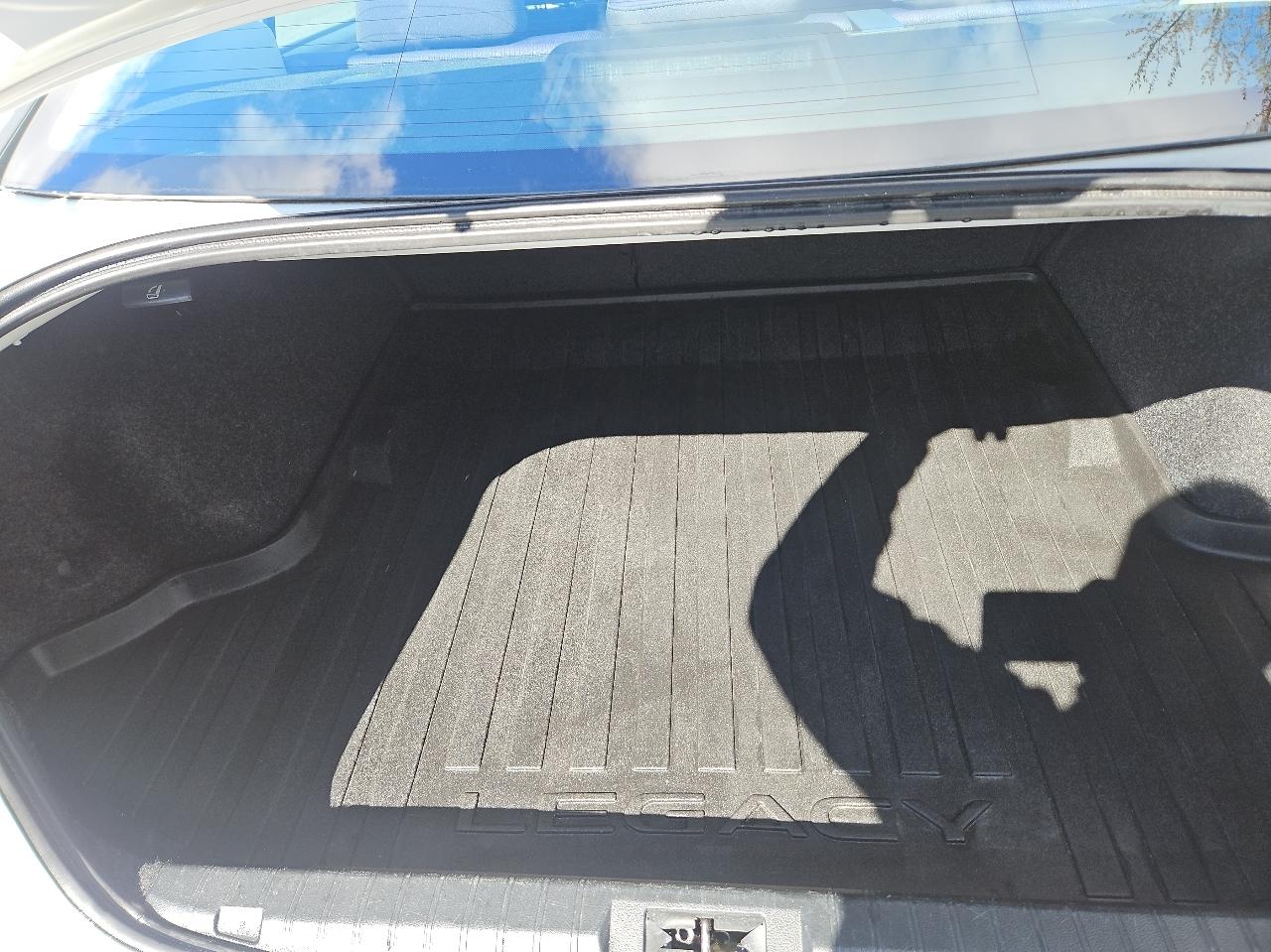 Subaru Legacy 4dr Sdn 2.5i Premium PZEV 2016