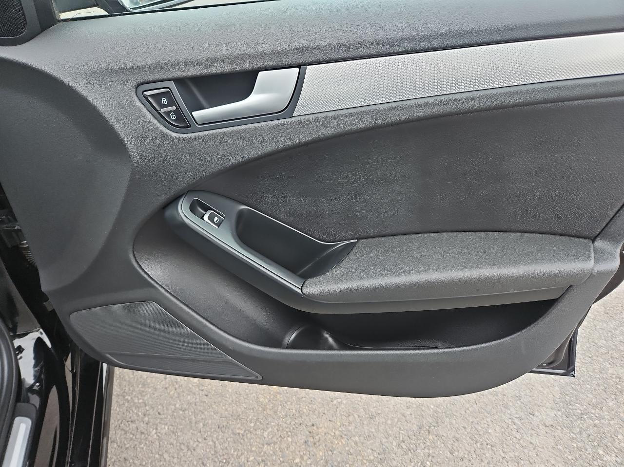 Audi A4 4dr Sdn Auto quattro 2.0T Premium Plus 2014