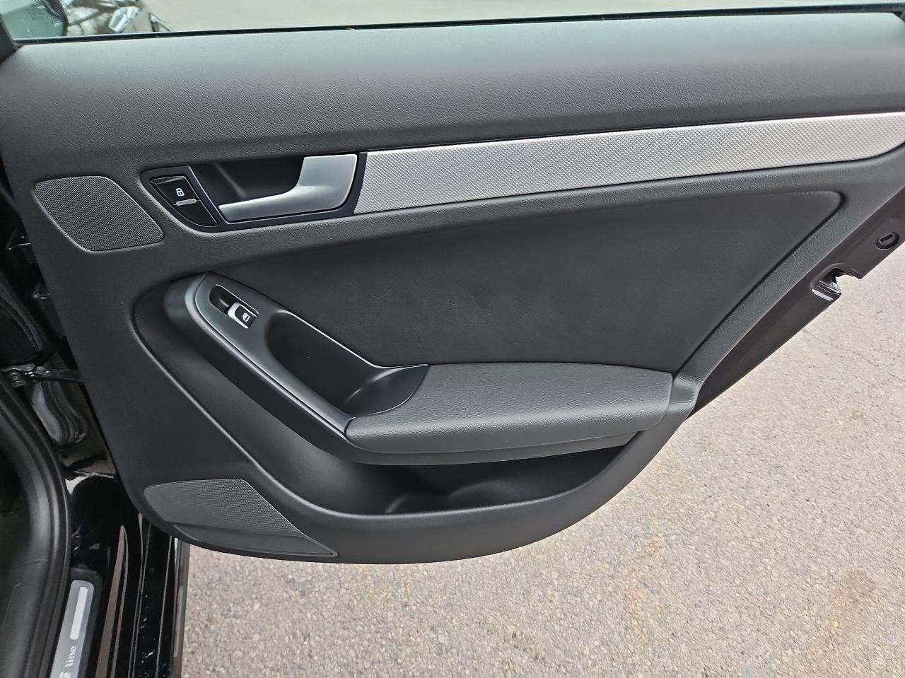 Audi A4 4dr Sdn Auto quattro 2.0T Premium Plus 2014